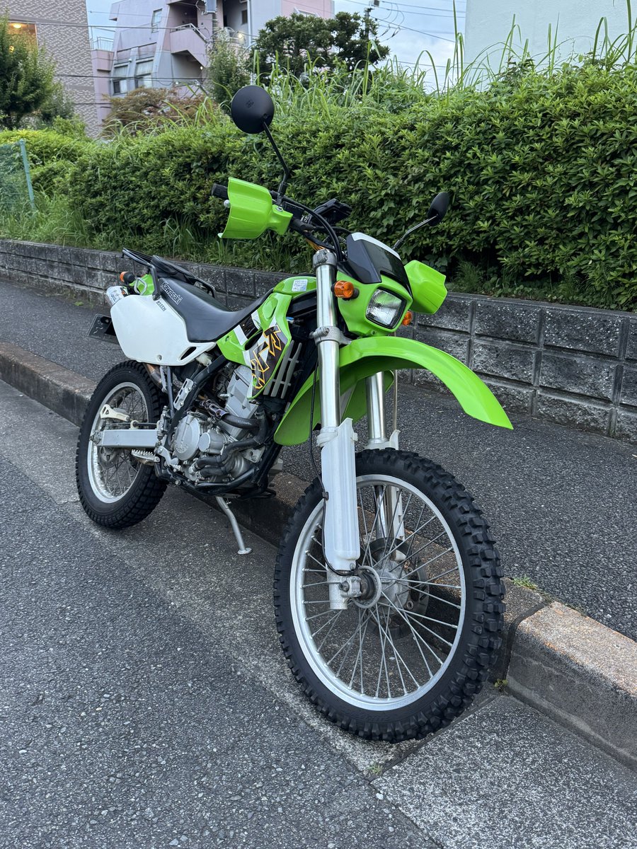 hiroYZFR1's tweet photo. さらばKLX250‼️
中古で購入し約10年間共にしたKLX250から、この度KLX230シェルパに乗り換えました。
KLX250は次のオーナーの元に旅立ちました。
今までありがとう👋
シェルパちゃんよろしく‼️

#KLX230 https://t.co/Z2hOy8besy