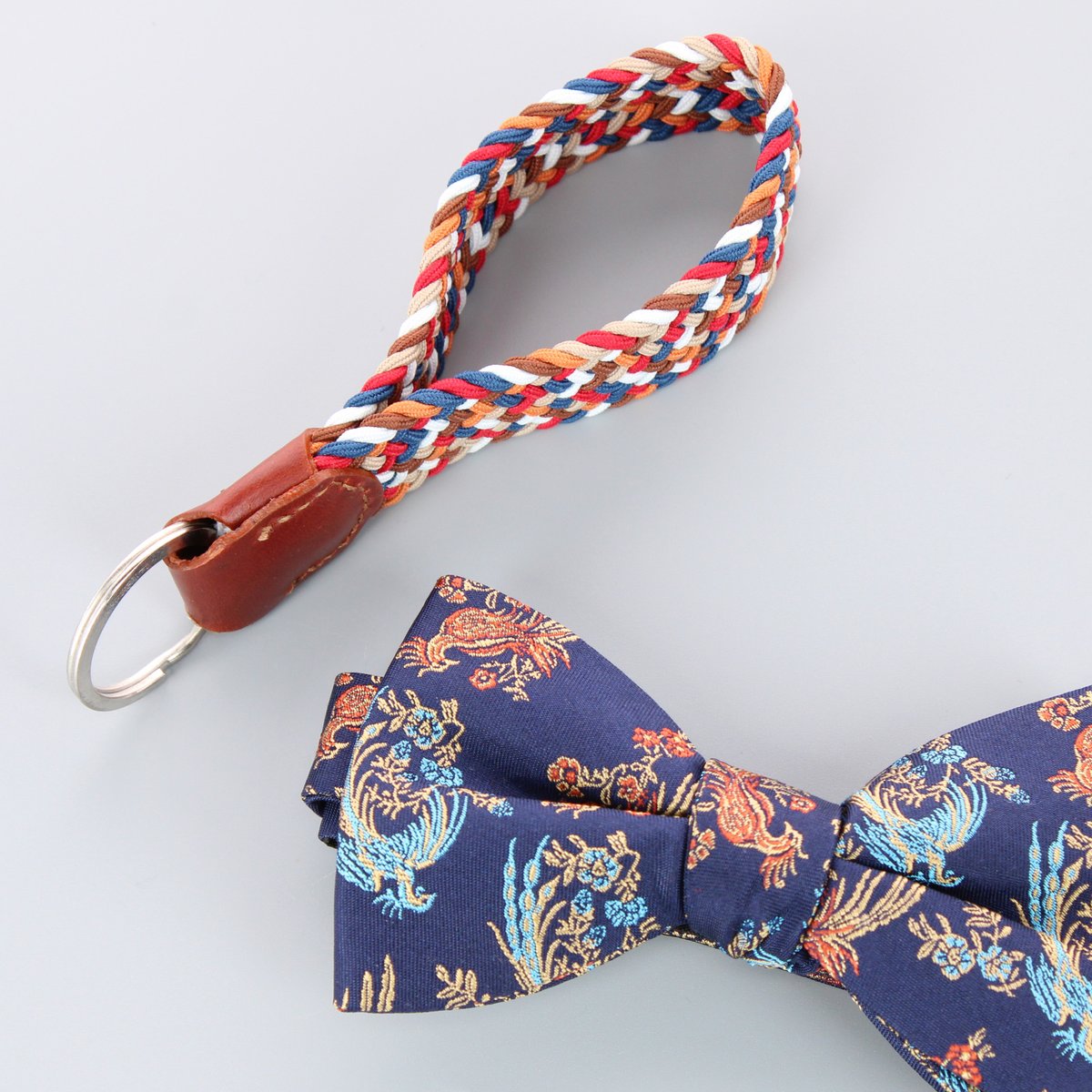 Trafalgarstore's tweet photo. Small accessories. Big savings. Shop our Semi-Annual Sale and save up to 60% OFF on select bow ties, key fobs, and more while they last. https://t.co/bSt9PBs2xW https://t.co/wOkNUDZ71P