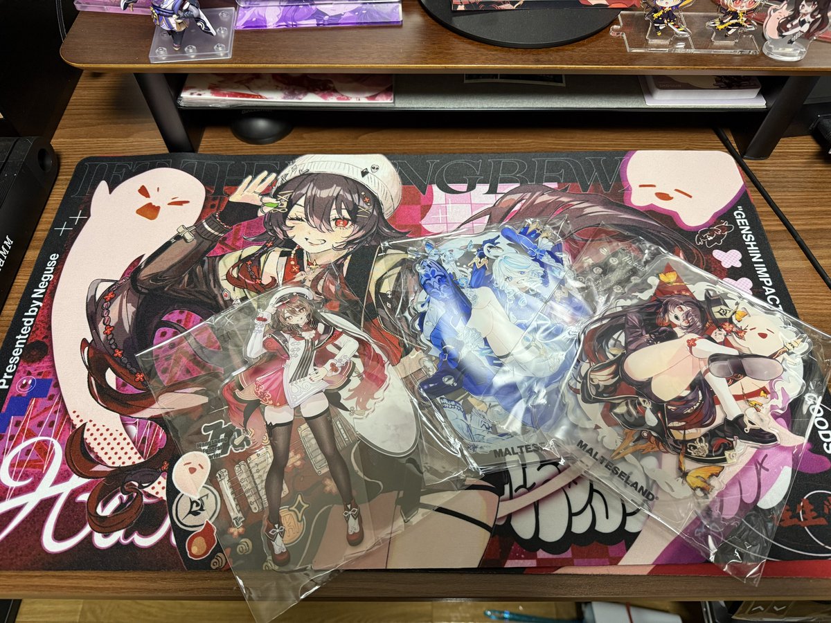 RiderTrain0811's tweet photo. 部屋に全て飾らせていただいてます！！

一つ一つが大きく存在感がありとても素敵で最高です！！
ラバープレイマットは日によって入れ替えたりしています！！
　
とても！！良い！！！ https://t.co/njesGqMTG7