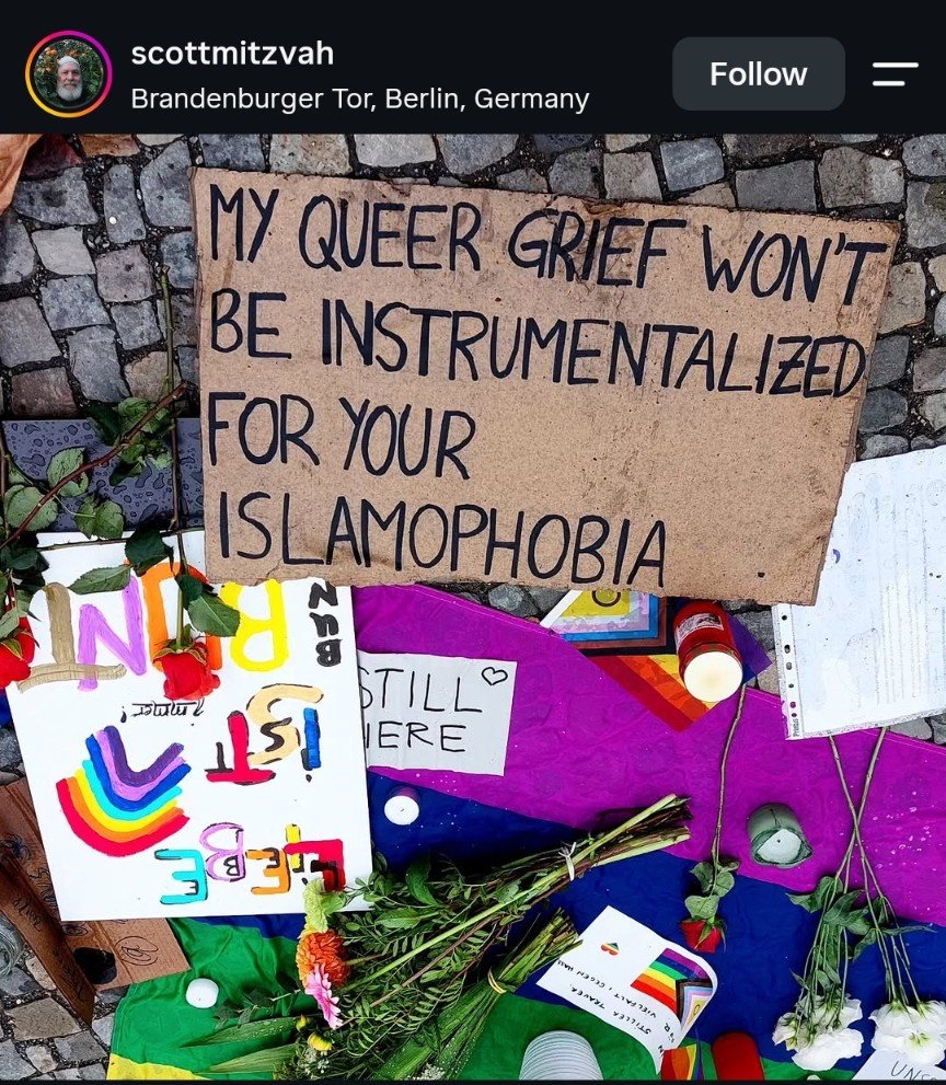 hailn4than's tweet photo. pasca insidennya aja bahkan ga ada satu aja ajakan buat benci Islam, "kaum" tertentu, ras, etnis, ga ada. cuma di indon aja ada orang orang yang bisa ngajak orang lain buat pake sudut pandang agama, seksualitas, ras, etnis, buat undangan benci sesama, bakar, genosida, stressssss https://t.co/SbFvLUPauQ