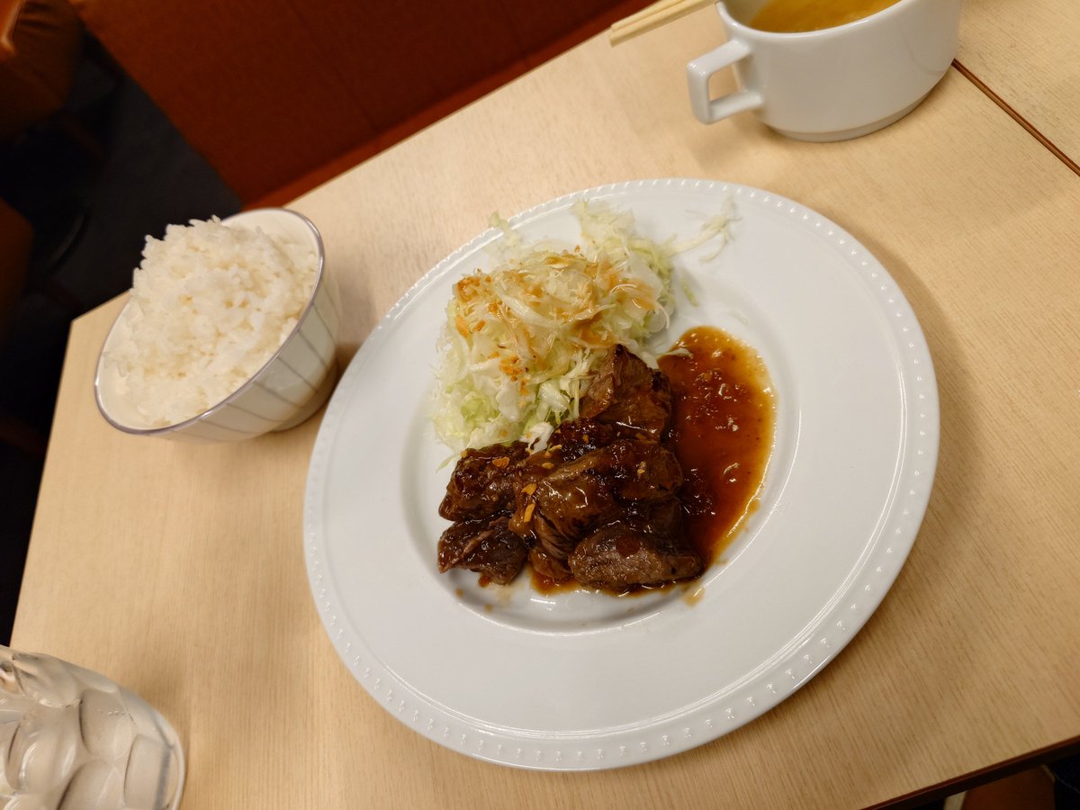 ace_lufy's tweet photo. 恵比寿にて馬肉のステーキランチ🐴

#エビスグルメUMAMI https://t.co/3i6EUalKjG