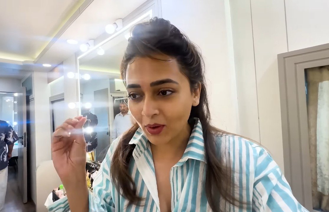 beintehaaax's tweet photo. the bday vlog is so cute <3

#tejran https://t.co/JilFH0tWxK