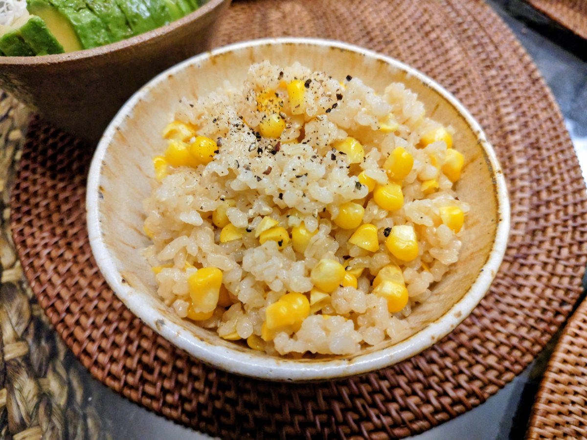 someldino's tweet photo. 夏なので、とうもろこしの炊き込みご飯にした🌽
バターがめっちゃ合う https://t.co/OXsIn4YD6S