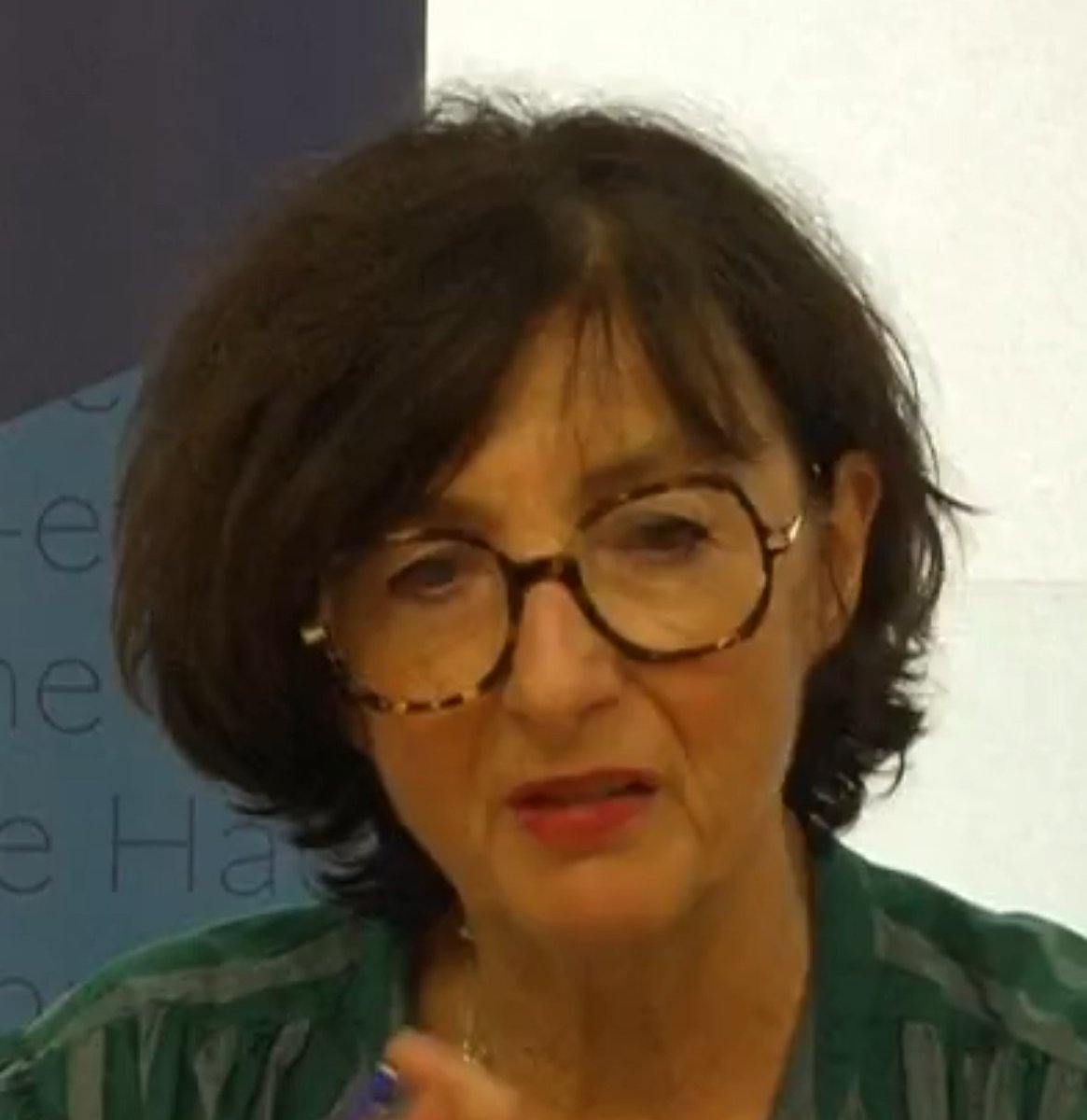 TvlCampagnol's tweet photo. Madame sans gènes. https://t.co/EaDvDMeqMu