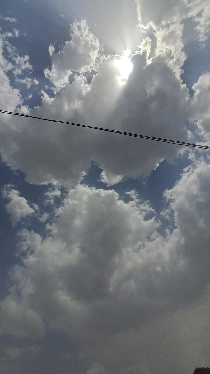 ysfii97941's tweet photo. ماشاءالله تكوينات الان الشرجه https://t.co/3UFmMuFem2