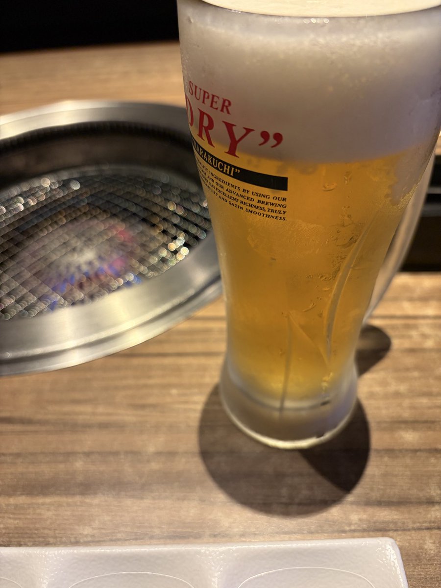 teeikk's tweet photo. ついにひとり焼肉デビュー https://t.co/1ZYJPDeQIK