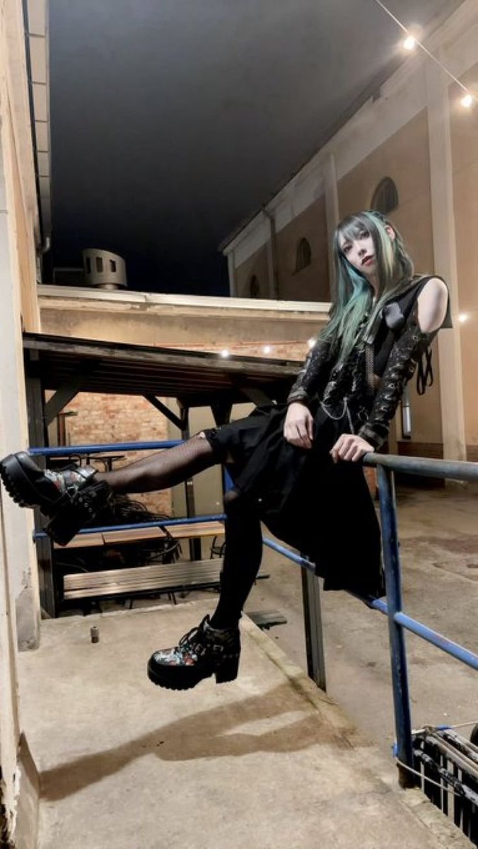 Starrics's tweet photo. Star's intro★
→ I like vkei, pjsk, DC and a lot more
→ 16
→ honmei Sakura
→ pls be my friend I'm begging you
#vkeitwt #pjsk #yaoitwt #moothunt #plsbemyfriend #PLEASE
https://t.co/Bp5NqB3OY5 https://t.co/q3qOeRwYAi
