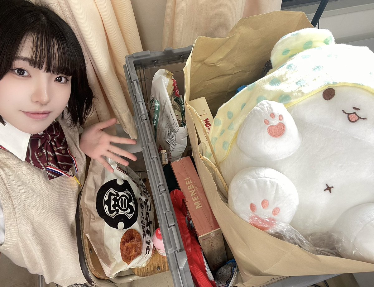 歌ってる時、みんなとお目めがいっぱい合って嬉しかったですっ そして