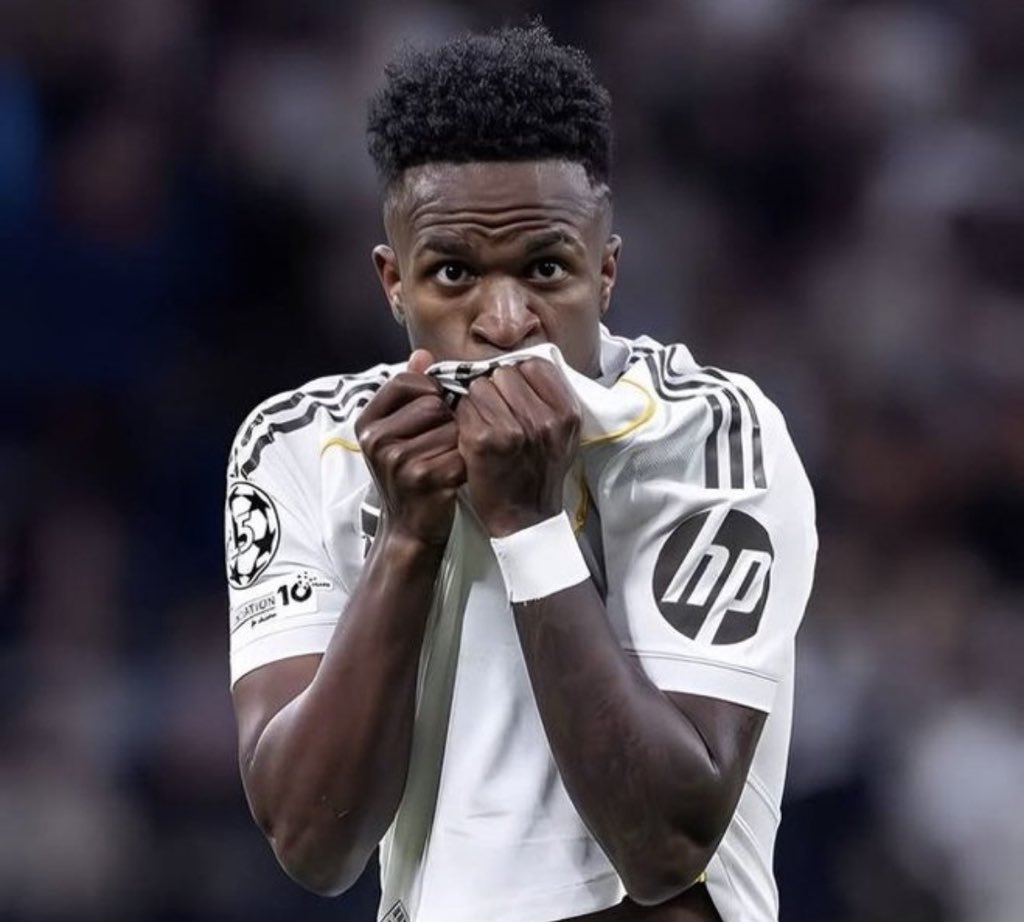 Mario___RM's tweet photo. Si Isak vale 140 millones.
Si Tonali vale 107 millones.
Si Elliot Anderson vale 140 millones.
Si Morgan Rogers vale 138 millones.
Si Diomande vale 120 millones.

Entonces Vinicius Junior es un jugador de 300 millones. https://t.co/49nsVE339v