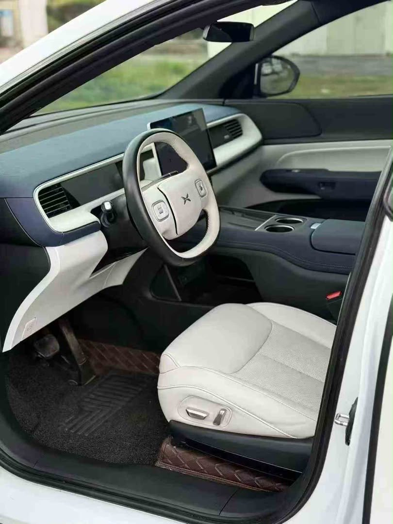 xpertautoschina's tweet photo. 2023, XPeng G6 MAX, fully electric non-operational SUV, long-range 580 km, panoramic glass roof, frameless door, electric trunk lid, electric seats, L2 assist driver. Excellent condition, over 50,000KM

Doorstep delivery: 32M 

50-60 days delivery 
No hidden charges
@Kene_Nnewi https://t.co/e9Cgf9NIo6