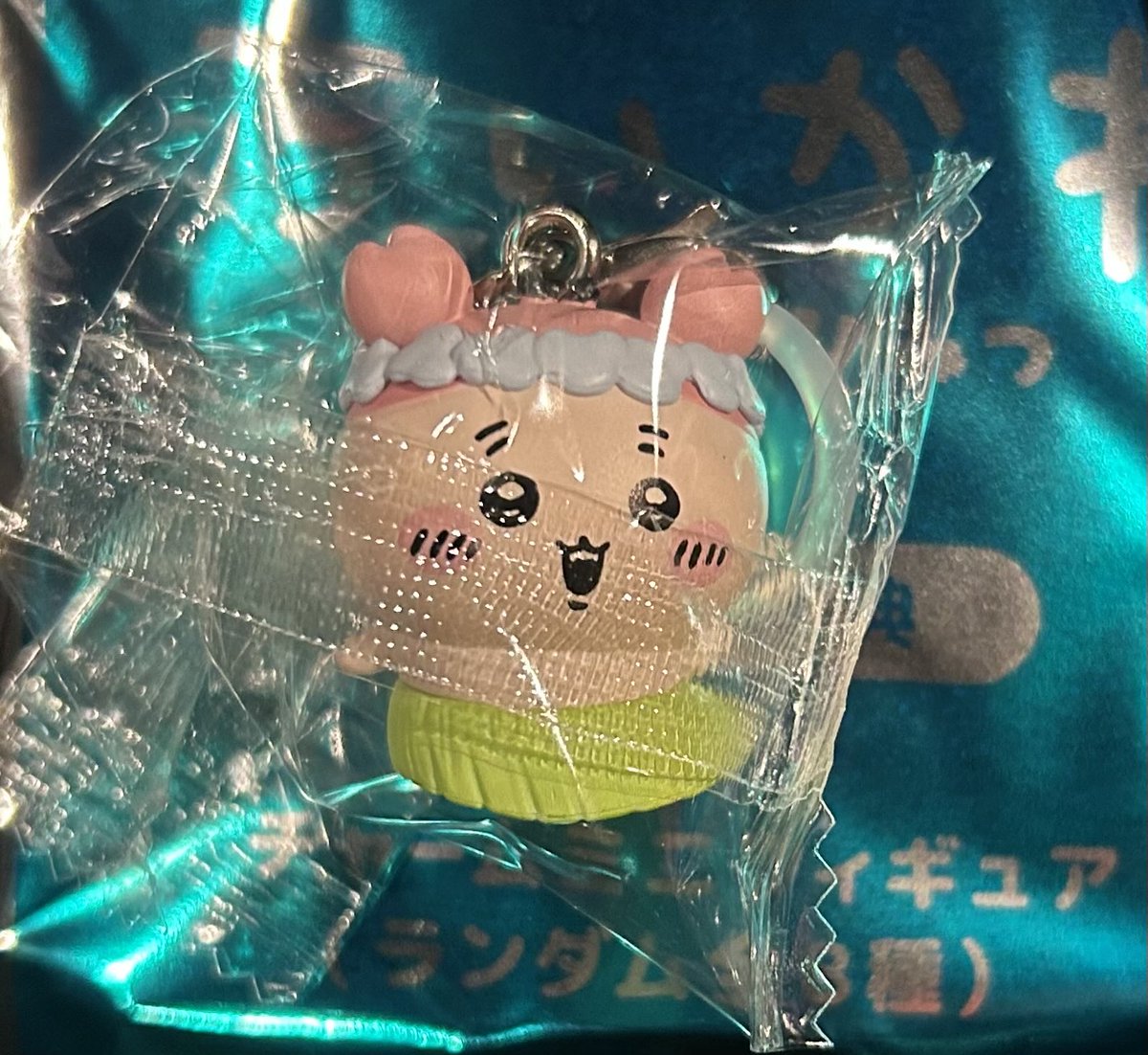 haru_Freejoy's tweet photo. 【交換】映画 ちいかわ 人魚の島のひみつ　入場者特典　チャームミニフィギュア

譲：古本屋(カニちゃん)
求：うさぎ

池袋で19:00の回を鑑賞します。
上映前、上映後に交換できるかたいらっしゃればお気軽にお声掛けください。
後日、池袋手渡しまたは郵送も可能です。
よろしくお願いいたします。 https://t.co/GoKEQDpUGJ