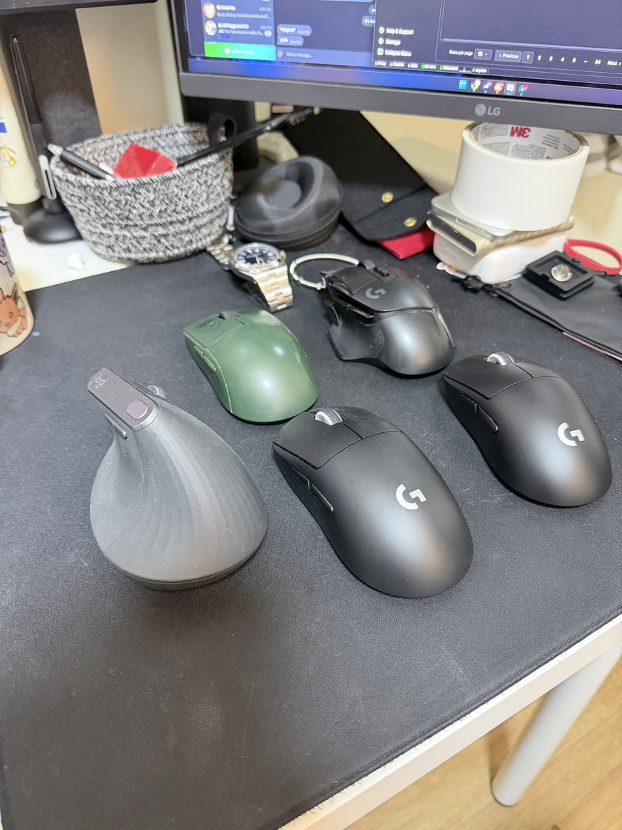 kirlecode's tweet photo. I think i have a mouse problem https://t.co/vzOXzajbL5