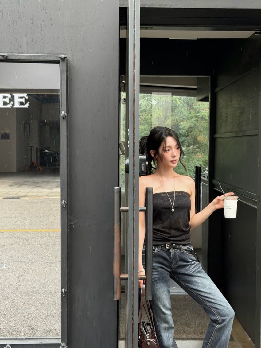 DC_Jisungall's tweet photo. 💛260727 지선이 인스타그램💛

rosieline_

집게핀 마스터

잘 보면 비 온다

🥀

https://t.co/U4yhdEFCca

#노지선 #지선 #RohJisun #JiSun https://t.co/RyT0g2L3T5