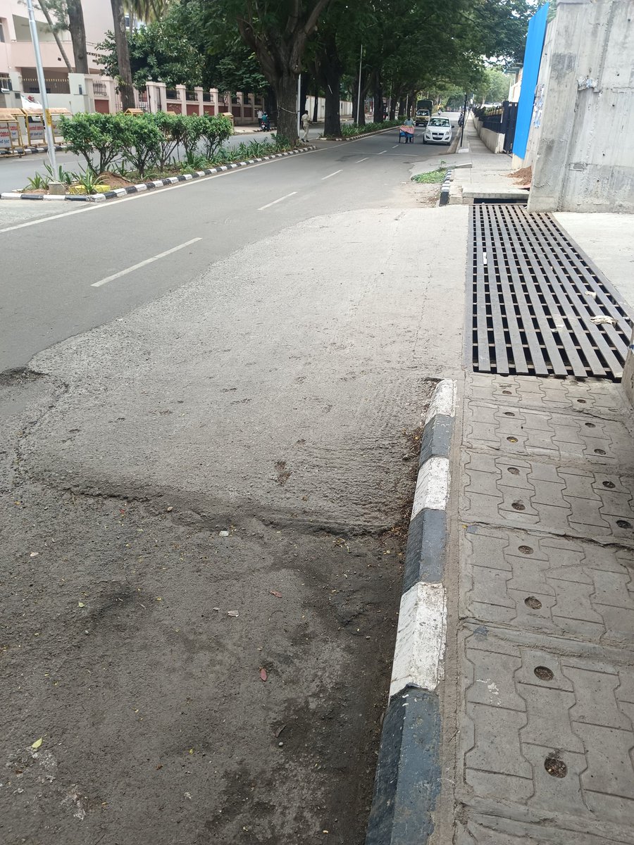 save_resource's tweet photo. @the_hindu 
Concrete ramp on road Freedom park parking lot https://t.co/U6VMbX1koc