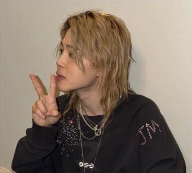 love_koomi's tweet photo. you are me✌🏻                              i am you✌🏻 https://t.co/cXbaEXSQ94