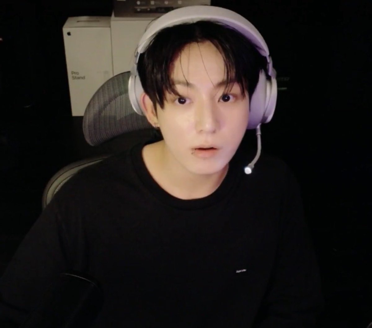 rmkooyg's tweet photo. the 7kg boba eyes oh im sick he’s too cute https://t.co/YwqgIIEG60