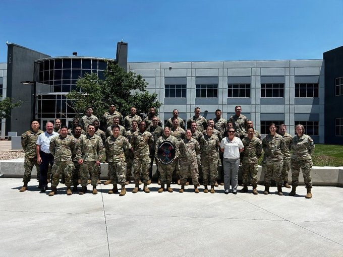 michaelto63's tweet photo. @USSF_STARCOM led Chalkydri IV, bringing Joint Force expertise to improve space battle management. The goal: decision-quality guidance for contested operations—rapidly assess, coordinate, and act—so leaders can shape what comes next to fight and win. https://t.co/Lah0TDHaMP