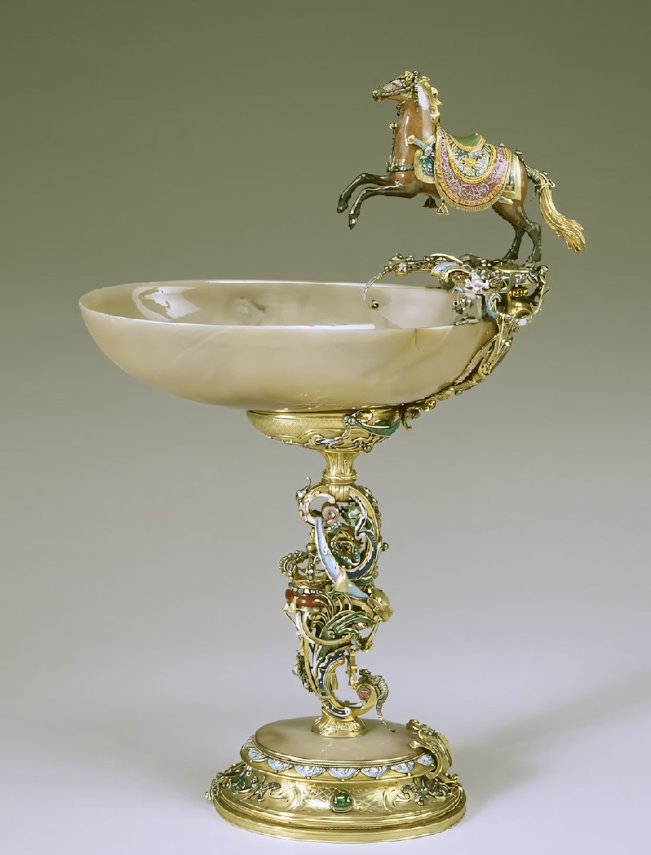 SophiaFioren's tweet photo. Ceremonial Cup by Johann Melchior Dinglinger, Germany, 1720. https://t.co/ZwHawFhyln