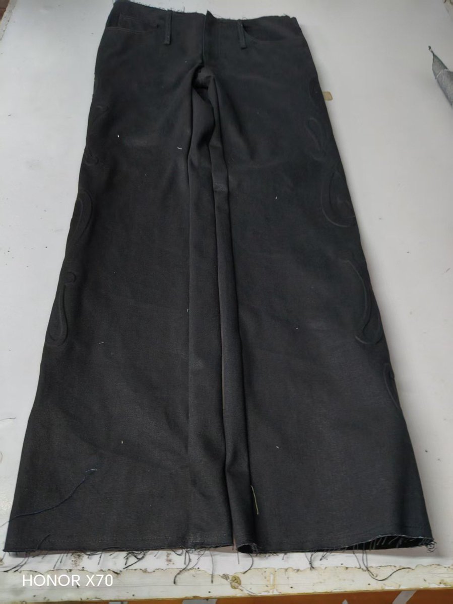 nadhchrd's tweet photo. Working on the black Embossed Denim for the end of year inshAllah
In this pic it’s raw, still need to wash it https://t.co/2tm8VXSAGp