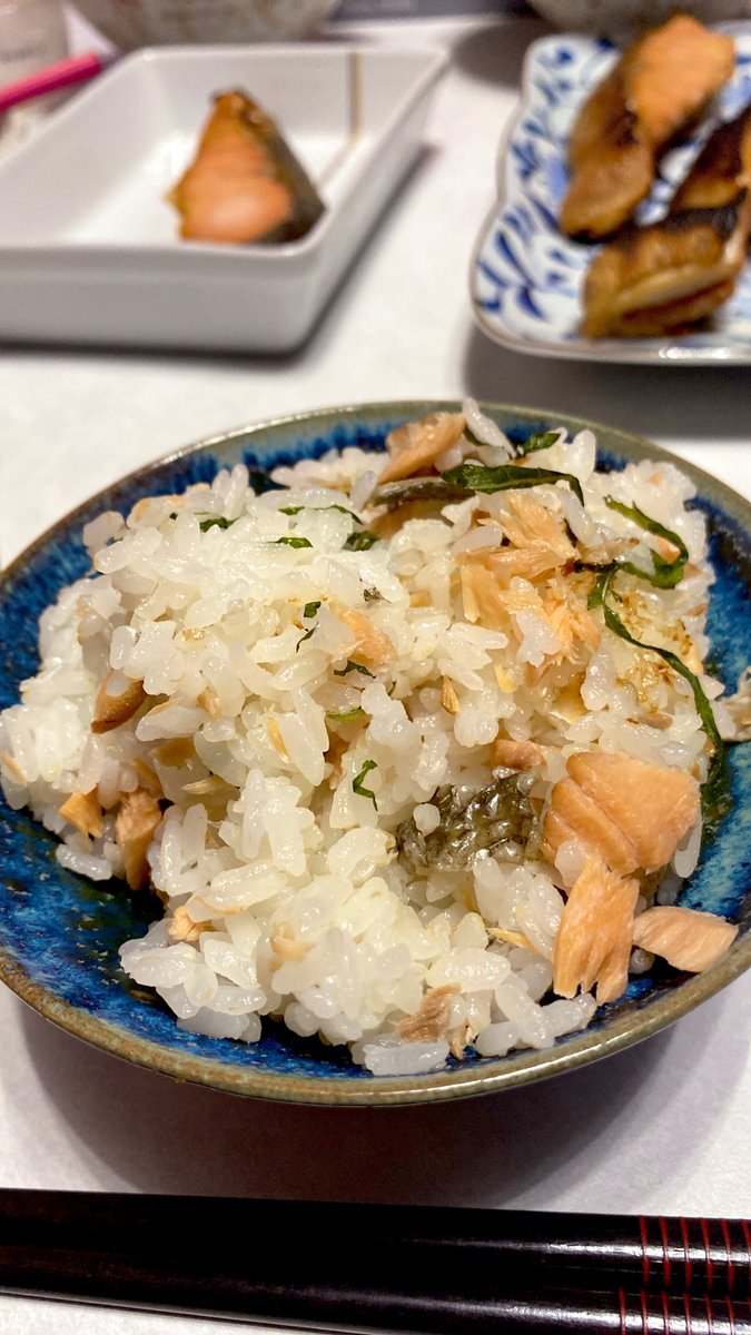 sen_wired's tweet photo. 鮭飯 https://t.co/keVtPLHkil