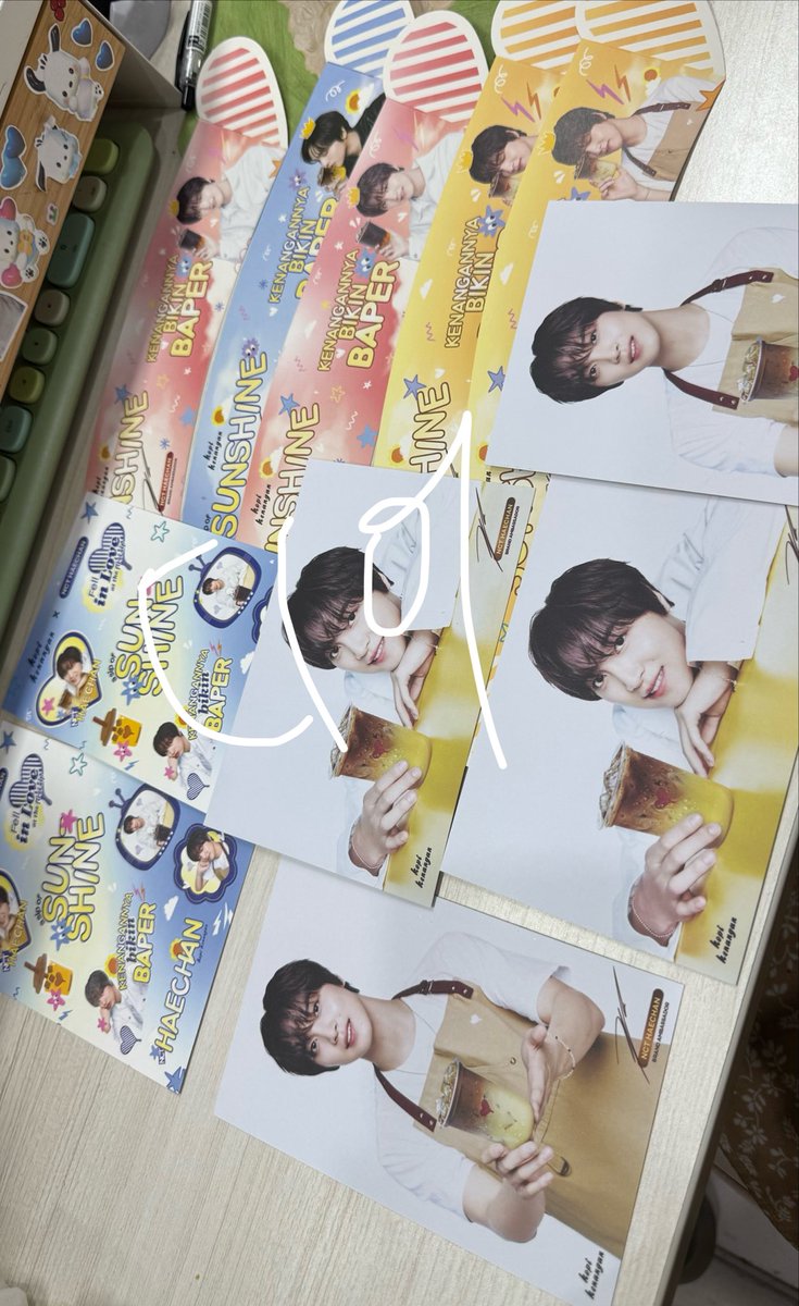 디어 tweet media