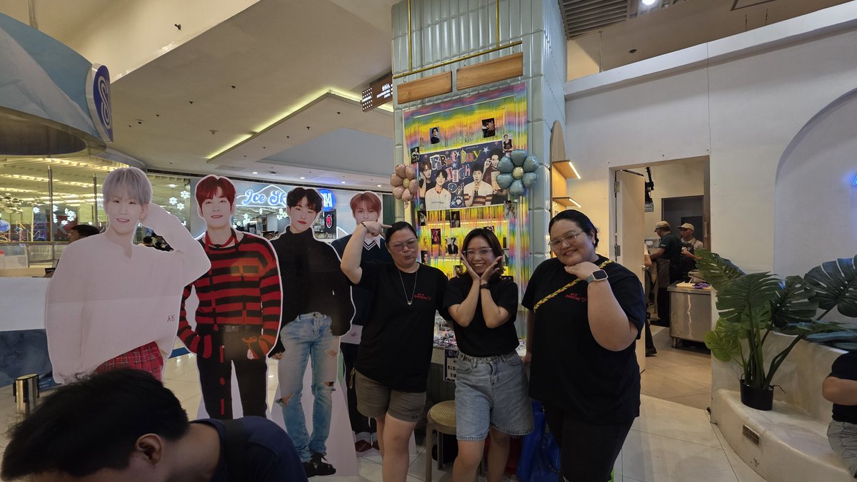 SVTDoReMi_'s tweet photo. Thank you to everyone who attended our #FirstDayHigh96z cse. We were happy to meet new &amp;returning attendees, &amp;very thankful that we caught up with some walk-ins thru out the day. #SVTDoReMi_ admins are happy to organize events for you! Thank u also #19DegreesMegamall &amp;to sponsors https://t.co/TGxIpmd1JQ