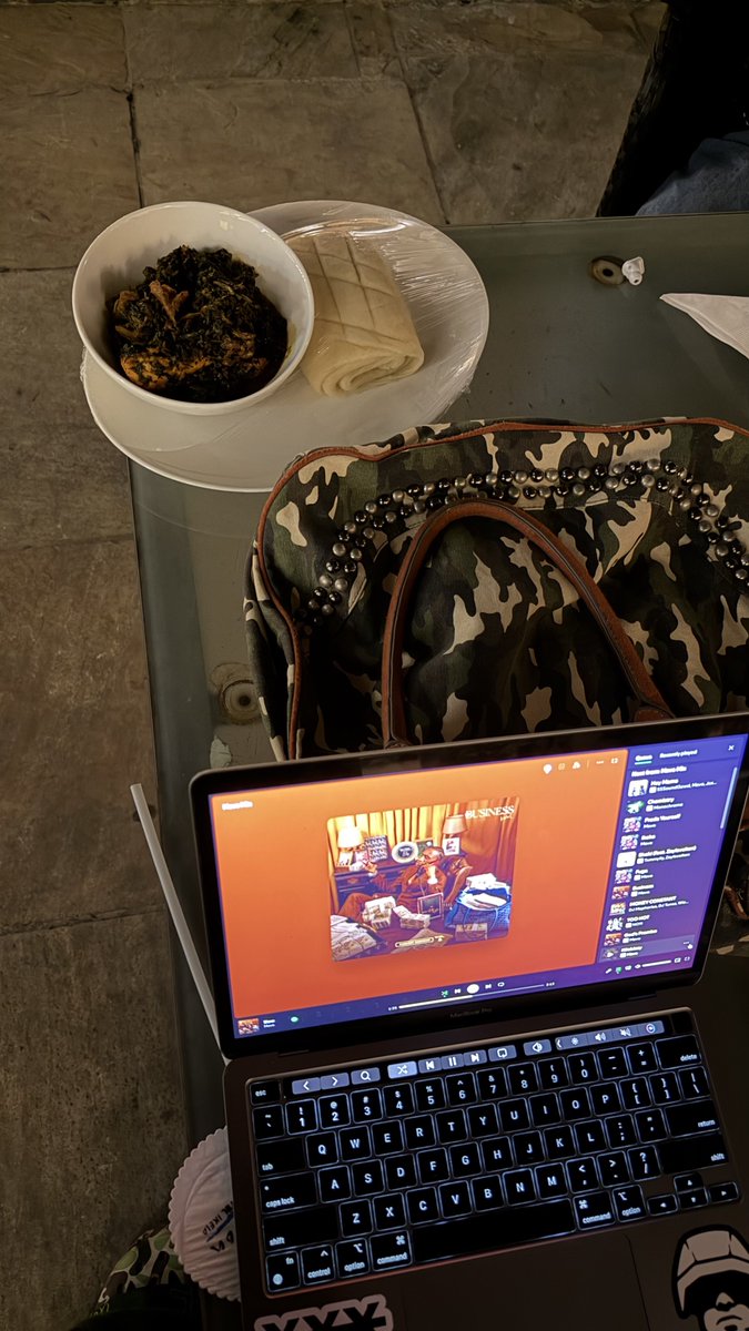 flygodT's tweet photo. Sunday, on a mature https://t.co/ATxrVfrzNb