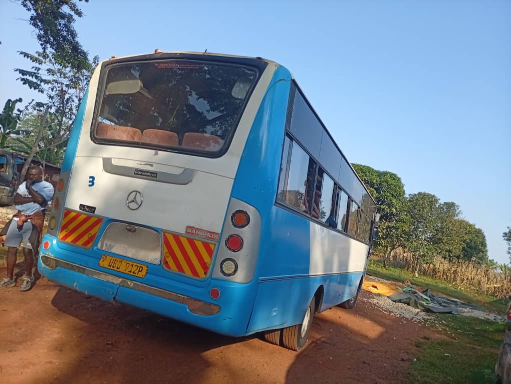 M_Kananura's tweet photo. Mabira Police intercepted 3 buses transporting people to Jinja for recreational activities at the beaches over the weekend.
One, the driver of UA 690 CD was found operating without a valid PSV/PMO  & carried passengers in excess. Another, the driver of UBD 912P was found driving with  expired driving licence & insurance policy, while the driver of UA 611DK fled from the scene immediately after being stopped. The registered owner of the vehicle has been tasked to produce him before the @policeUg for appropriate action.
The 2 arrested drivers have since appeared in court to answer charges relating to the offenses committed, while investigations into the third case are ongoing.
We continue to see this habit, particularly along the Kampala–Jinja & Kampala–Masaka routes, more especially during weekends when people travel to beaches & other leisure destinations. It is unfortunate that passengers tolerate these unsafe practices as long as they reach their destinations.
Such dangerous behaviors have contributed to road traffic crashes that have claimed lives & left others injured.
We urge all road users to prioritize safety over convenience. 
Road safety begins with each one of us. Every journey should start with a conscious decision to value life by complying with traffic laws & making responsible choices on the road.
