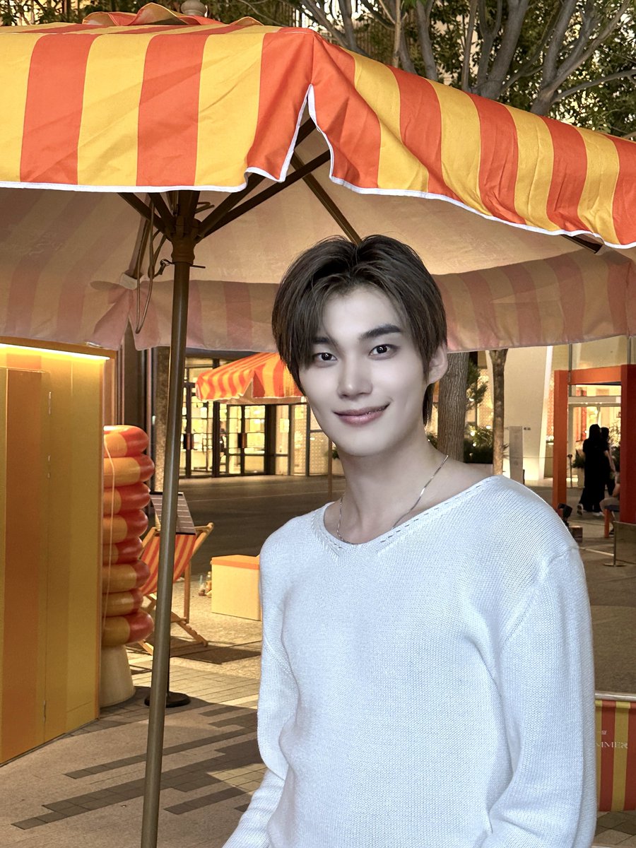 FANEVNNE_FR's tweet photo. ⸢ 🫧 ⸥ PHOTOS › 27.07.2026

⤿ 🦊 a posté des photos

⊹ 🍓 ᐧ crédit : @ evnnebbl ⊹ https://t.co/4nsm9HWMjh