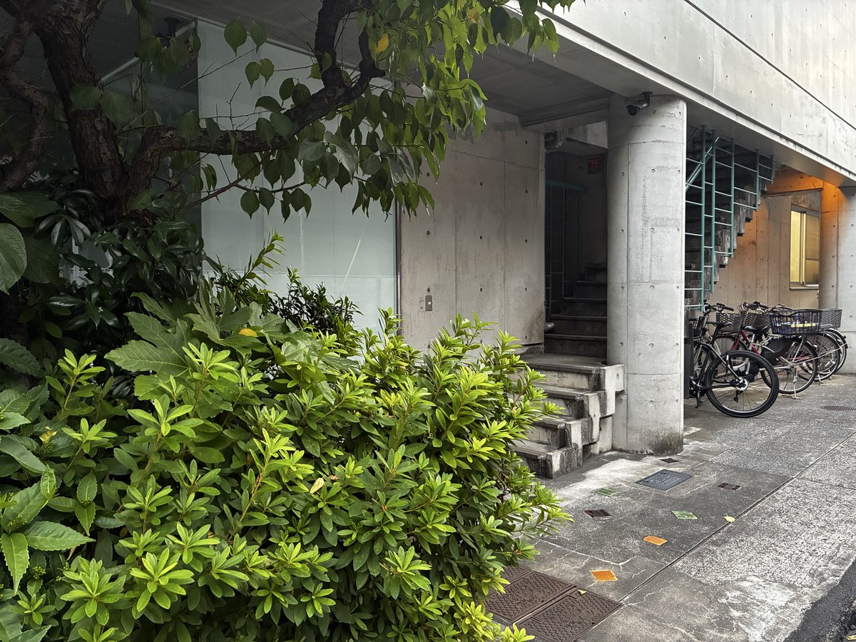 kPb67xTUez10688's tweet photo. 聖地巡礼できるもん https://t.co/H06NBTKYqq