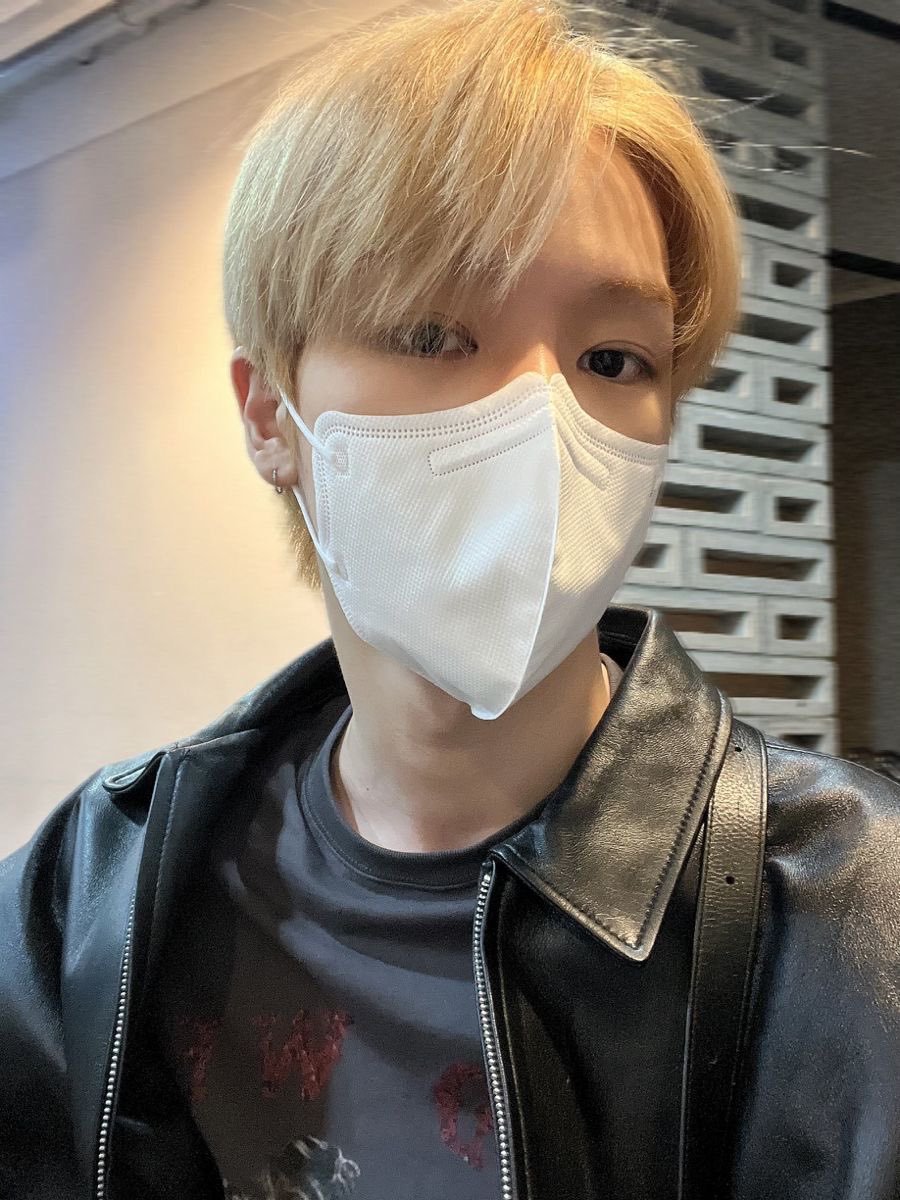 bambikyun913's tweet photo. ソンチャン金髪……？？え、、何の話……？
私が日本に帰ってる間に何があったん？www https://t.co/IO0AB0r5oI