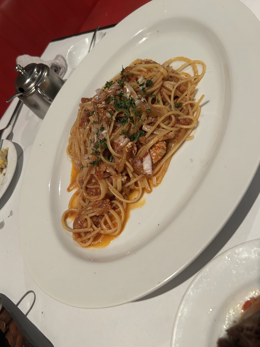 maitarou777's tweet photo. 東別院のフランス🇫🇷料理屋さんで早い夕食🍽️
こんなのばかり食べてるから腹がへこまないです。 https://t.co/Aq9yXF5tLy