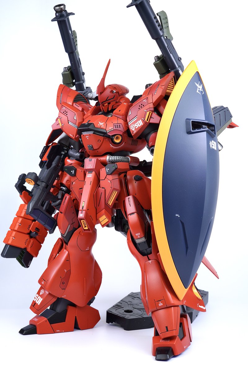 halginmido1's tweet photo. ケンプファーシュヴェーア　完成✨

シャア専用ケンプファーを意識して作成しました
赤4色で塗り分けてるんですが差が微妙過ぎてわかりませんねw https://t.co/zrNzwBo8vR