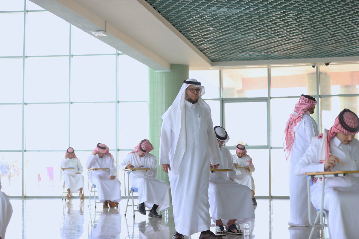 NBU_KSA's tweet photo. #جامعة_الحدود_الشمالية تعقد اختبارات القبول للمتقدمين على برنامج الدكتوراه المدمجة في علوم الحاسب للعام الجامعي 1448هـ، وذلك ضمن جهود الجامعة في استقطاب الكفاءات الأكاديمية، وتعزيز برامج الدراسات العليا بما يسهم في إعداد باحثين مؤهلين ودعم منظومة البحث والابتكار. https://t.co/tBTxeTYOIg