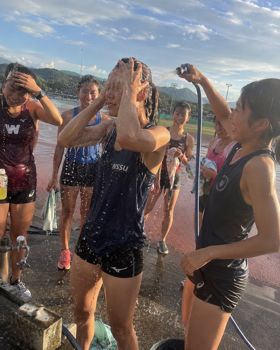 Noriojisanxt's tweet photo. 陸上部

夏合宿練習後のクールダウン https://t.co/YGz1tC06n6