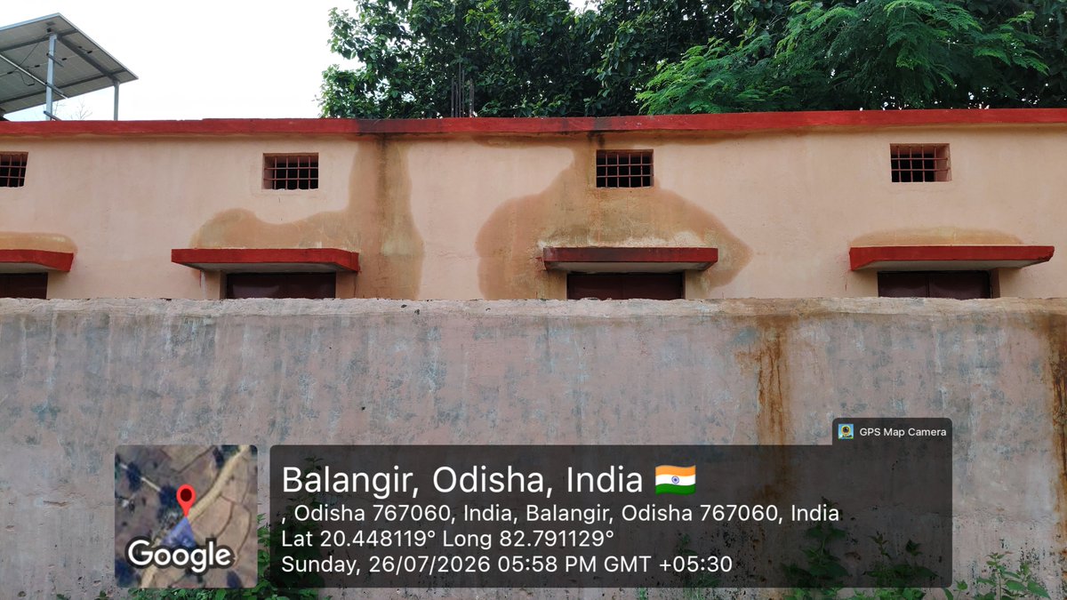 KshetraChhatria's tweet photo. #ତୁରେକେଲାବ୍ଲକ ଅନ୍ତର୍ଗତ ପଣ୍ଡରେନଗ୍ରାମର ସରକାରୀ ପ୍ରାଥମିକ ବିଦ୍ୟାଳୟ ଶ୍ରେଣୀଗୃହ ନିର୍ମାଣ ହେଇଥିଵା କିଛିଦିନ ହେଇଛିହେଲେ ସ୍କୁଲ ଭିତରକୁ ଛାତଉପରୁପାଣି ପସିଯାଉଛି
@CollectorBgr @BdoTurekela @CMO_Odisha @NityanandaBJP @SecyChief @RabiNaikBJP ଙ୍କୁବିନ୍ରମ ଅନୁରୋଧ ସତ୍ୟାସତ୍ୟ ଯାଞ୍ଚକରି ଆବଶ୍ୟକ ପଦକ୍ଷପ ଗ୍ରହଣକରନ୍ତୁ https://t.co/DB3V5SxpPD