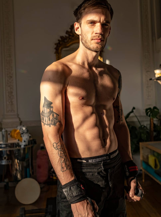 trad_west_'s tweet photo. >Survived the cancelation attempt
>Moved to Japan
>Jacked
>Faithful to his wife
>Had a son
>Spends his days with his family
>Still posts bangers from time to time
>Makes his haters seethe from time to time just by existing

Pewdiepie won. https://t.co/QeEmSxQNz5