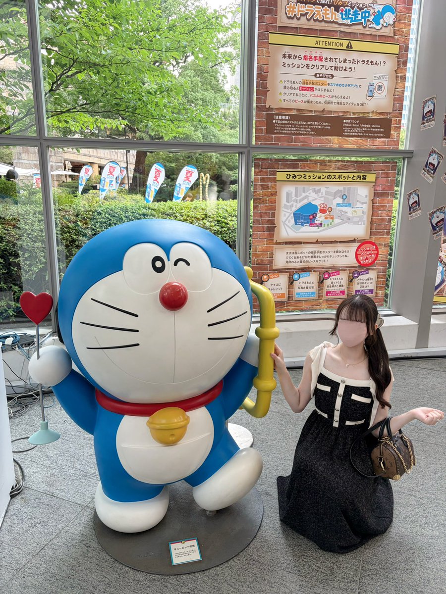 only_miju's tweet photo. 毎年恒例六本木のドラちゃんに会ってきた🍒ྀི✨ https://t.co/EgiZr7Yq3C