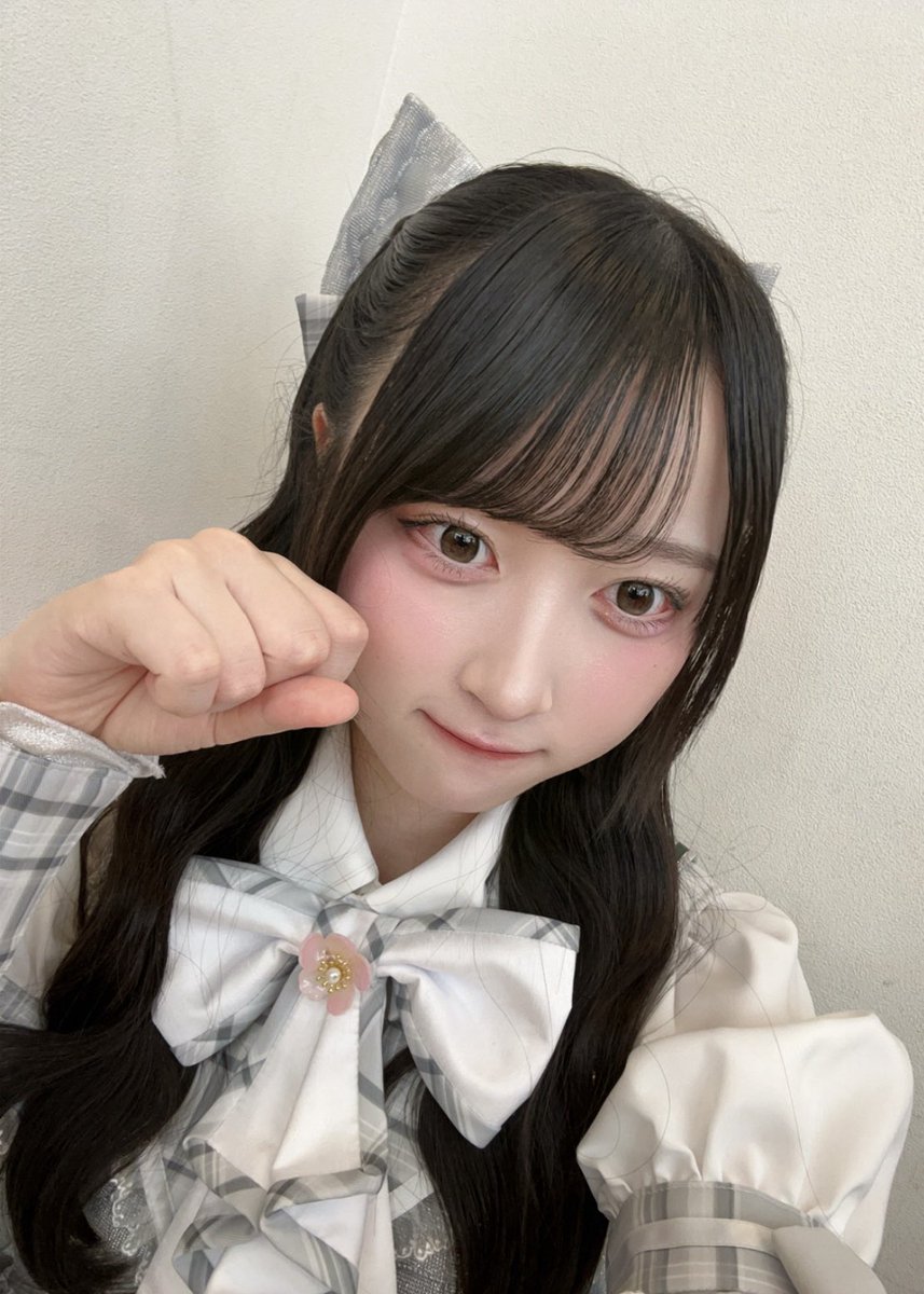 tsumugi_umeko's tweet photo. はじめまして！
ヒロインズ福岡拠点新グループ「ウメコマチ」の白色担当になりました！🌸🤍

高校3年生 熊本県出身🧸♡
百道つむぎ（ももちつむぎ）です！🤍

ずっと夢だったアイドルになれてとってもわくわくしています(◜ᴗ◝ )♪♪

みんなに会えるのたのしみにしとるよ♡
 #ウメコマチ https://t.co/Zyue7roQoJ