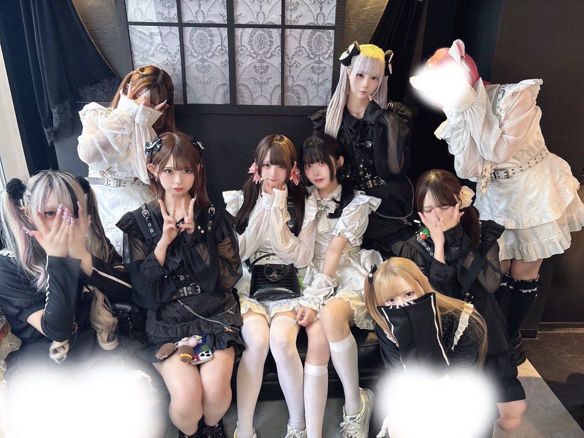 Antinomy_0's tweet photo. ˚ʚ 7月27日ɞ˚
18:00~23:00(l.o. 22:00)

なな（ @Nana_0707y ）
うる（@xlq0m ）
こあ（@Coachansab ）
かわさき（@kwnyoki ）
かぐら（@zywllx_ ）
こよい（@imao_re ）到着次第-
こま（@suzunekoma ）
ゆうか（@yuka__kiuchi ）
るいちゃ（@ruicha_sub ）
ぺろ（@moqinu ）
せあ（@37g1ceq3 ）
ひめ
まい

#Antinomy #コンカフェ