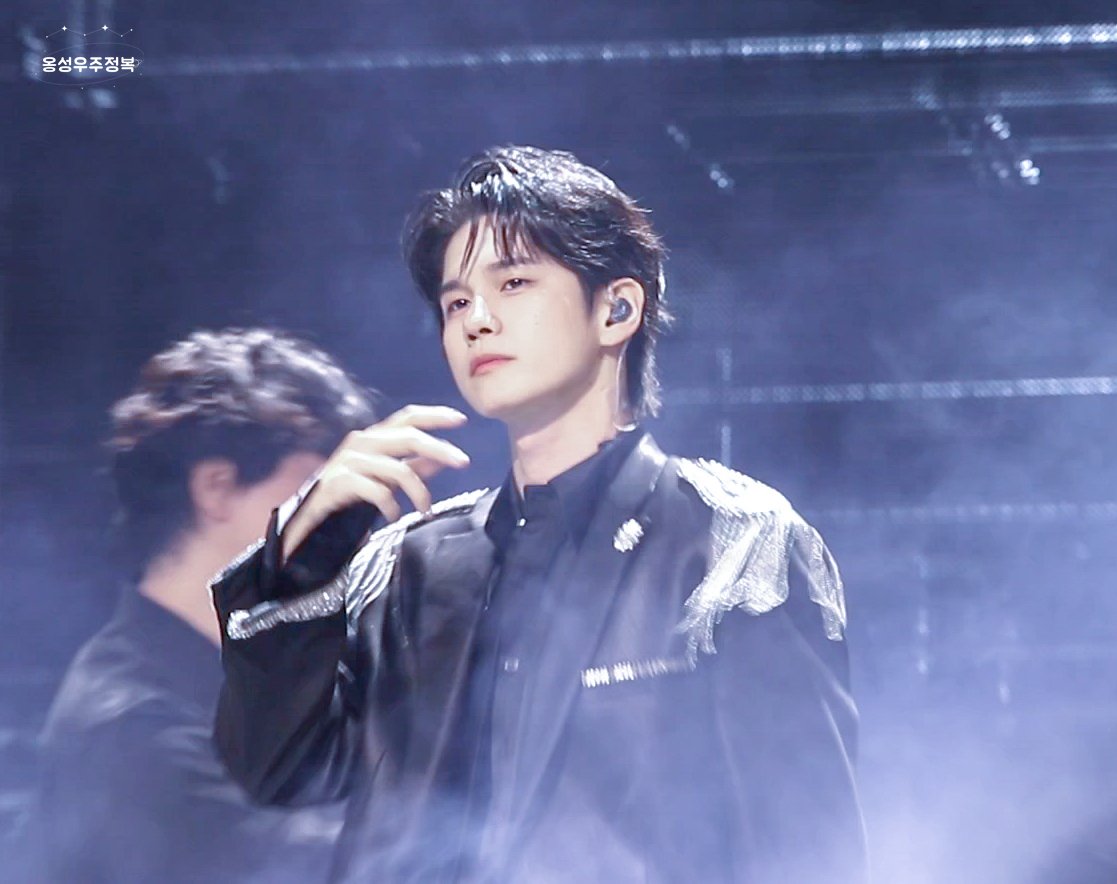 spaceOngMission's tweet photo. LET'S GO ONG 2회차
#옹성우 #ONGSEONGWU https://t.co/RKv9VWqjvo
