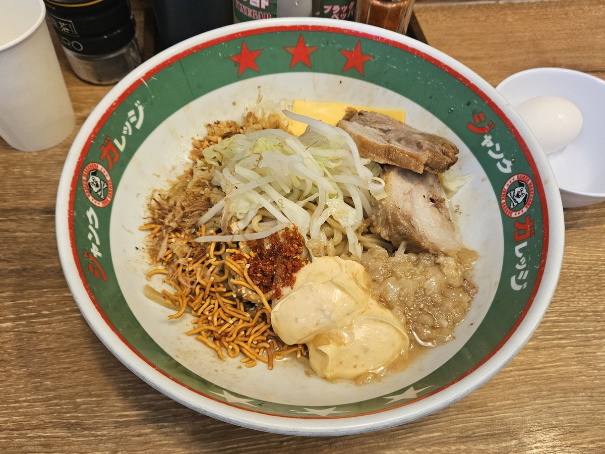 Yuk1_se27's tweet photo. オタクと飯食ったり散歩するなどしてた https://t.co/7JrMYEsoSE