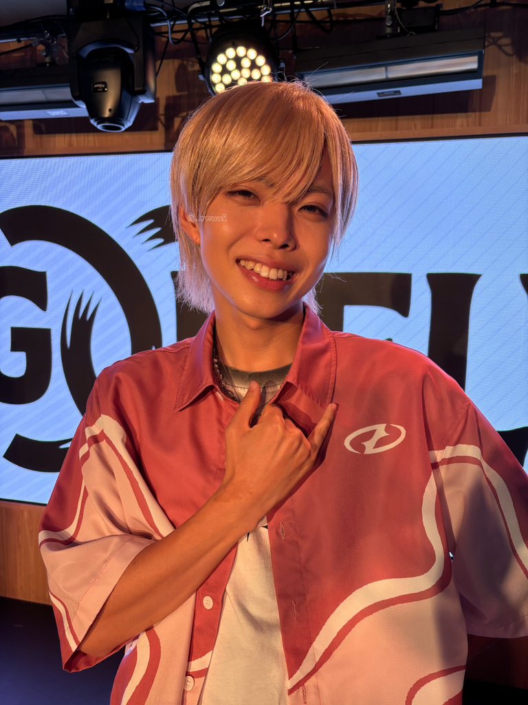 _rnuul's tweet photo. 推しメンが暗く映っても余裕⊂( ᴖ  ̫ ᴖ )⊃
顔明るくなってカッコイイお顔が目立つ😻😻 https://t.co/bhbnWFVpIw