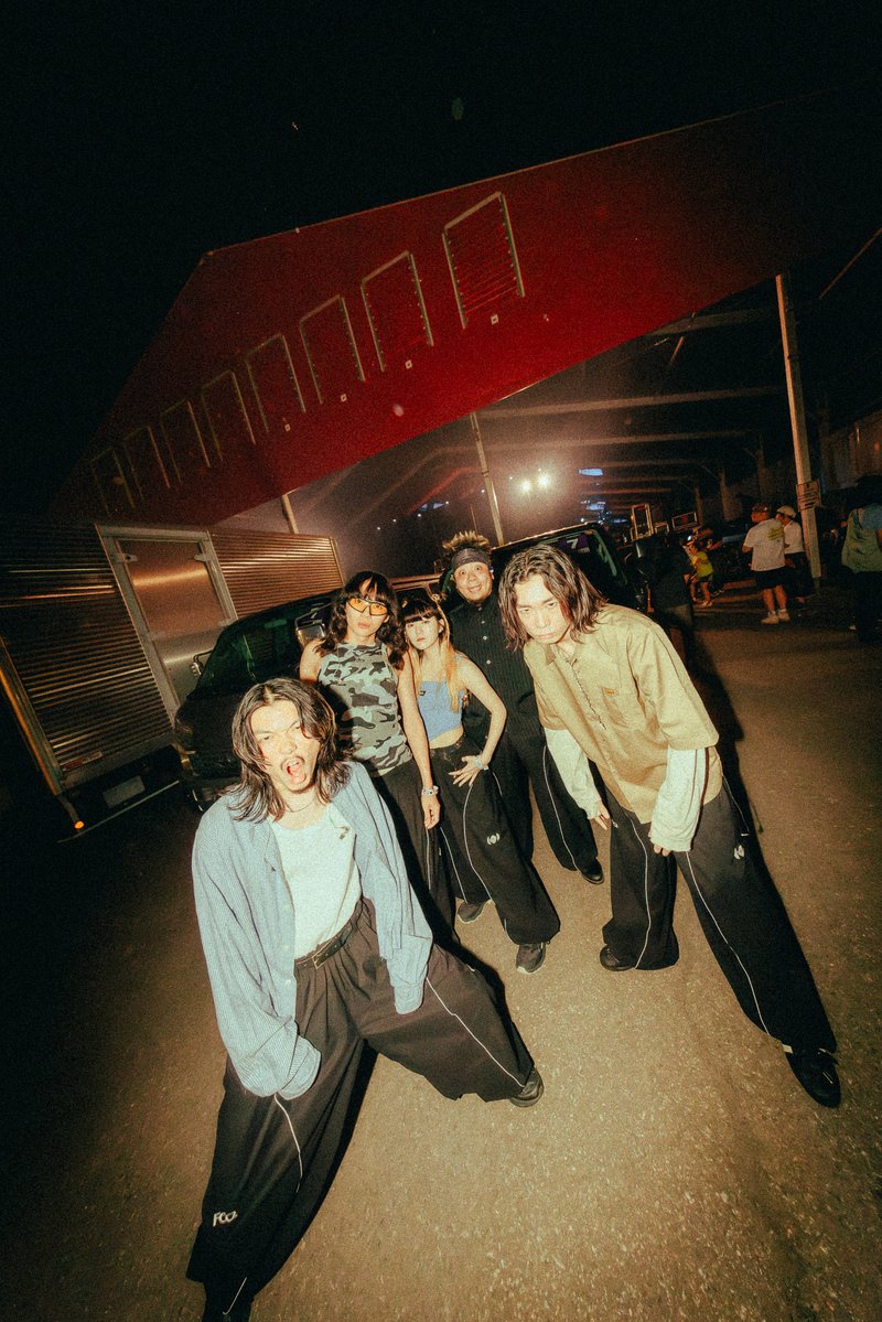 jimihemn's tweet photo. FCO.前夜祭から始まり最終日Tempalayホワイトステージとゆう２つの脳みそごちゃまぜな一カ月でした。満身創痍。しかしまだまだこんなものではないのだ

関わってくれた全ての仲間にまじ感謝🥲 https://t.co/SkoSgVVLTf