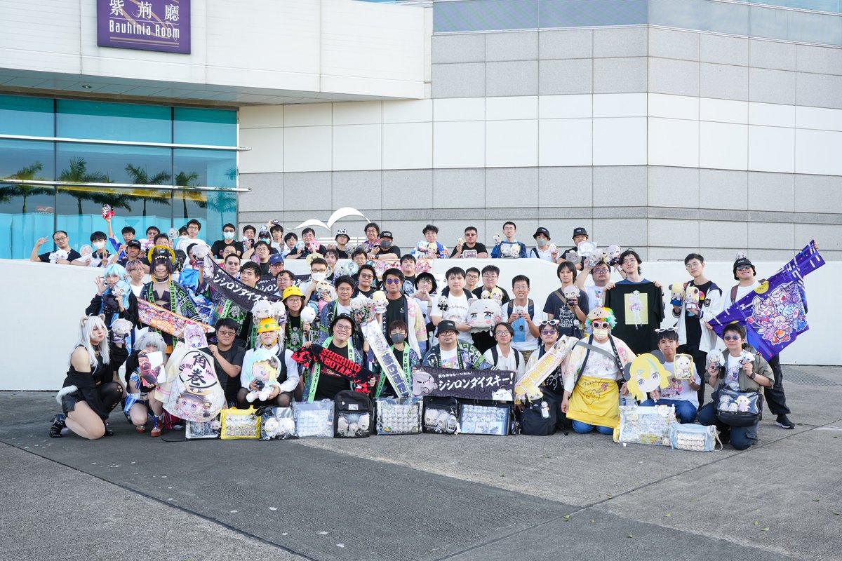 holofans_hk's tweet photo. ぼたんちゃん、わためちゃん、ありがとうございます🤍💛
楽しい時間でした。
香港わためいとSSRBからの応援した✨
ししわたの「have a nice day」香港編、待っていますよ🤩

#わためいと #しし論 #HOLOMEET #ACGHK2026 #ししわた https://t.co/De4APbXyoW