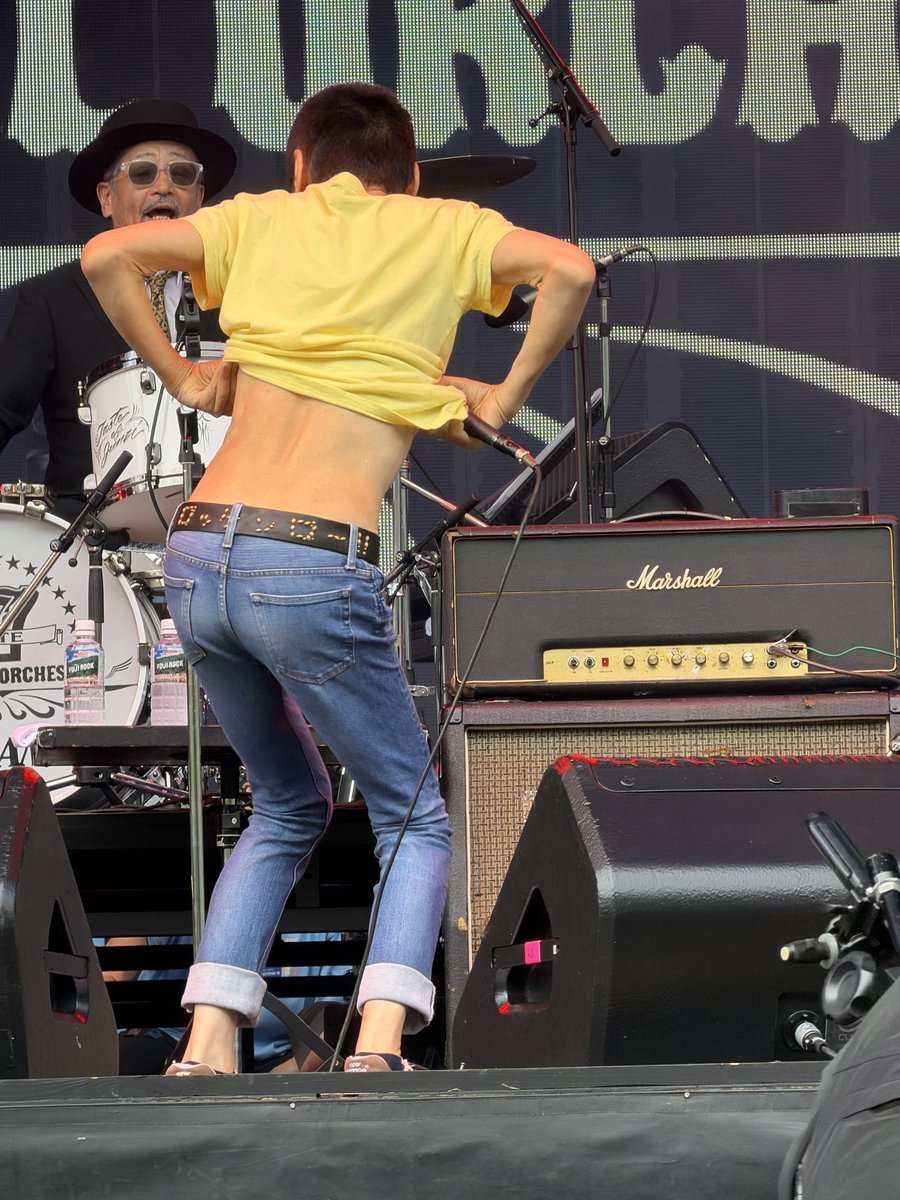 CubandRock's tweet photo. ヒロトが「おれもロックンロール好きから変われなかった」
って言ってた。変わらないでいてくれてありがとうだし、変わるスピードが違っただけでヒロトはずっと僕のヒーロー https://t.co/XCFckjWAIz