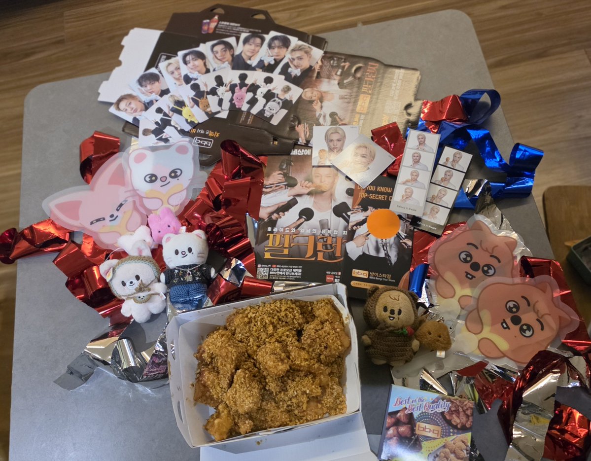 mgmakr's tweet photo. 初日のスタンディングも2日目の2階席もめちゃ楽しかった❤スタンディング全然暑くなかったしめっちゃ近いし、🦊が客降りしてすぐ目の前に来てくれてヤバかった…🪦💐

2階席も後ろから3列目とかだったけど普通に見やすいし、トロッコ来たし優勝🫶💕ちなみに2日目はグクが割と近くにいた！すげーや！ https://t.co/gDuaGCfcIF