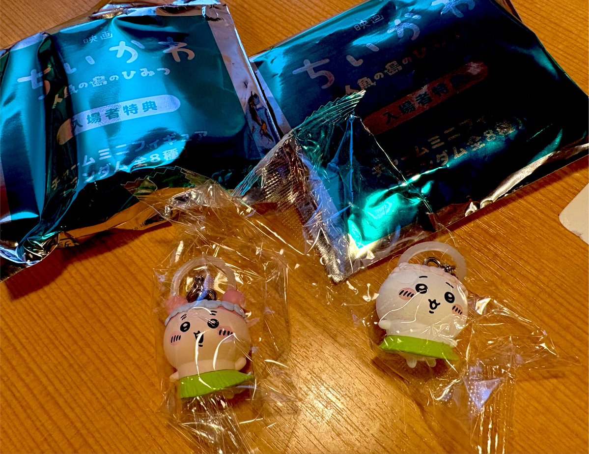 Angel_Player_'s tweet photo. ちいかわ見てきた！
カニちゃんとちいかわでた https://t.co/Hlywozaa1x