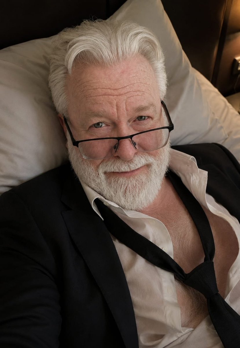 DaddyDaveUK's tweet photo. Goooood morning beautiful 💋
@Daddyandhisboy1 https://t.co/lqvf26bKr8