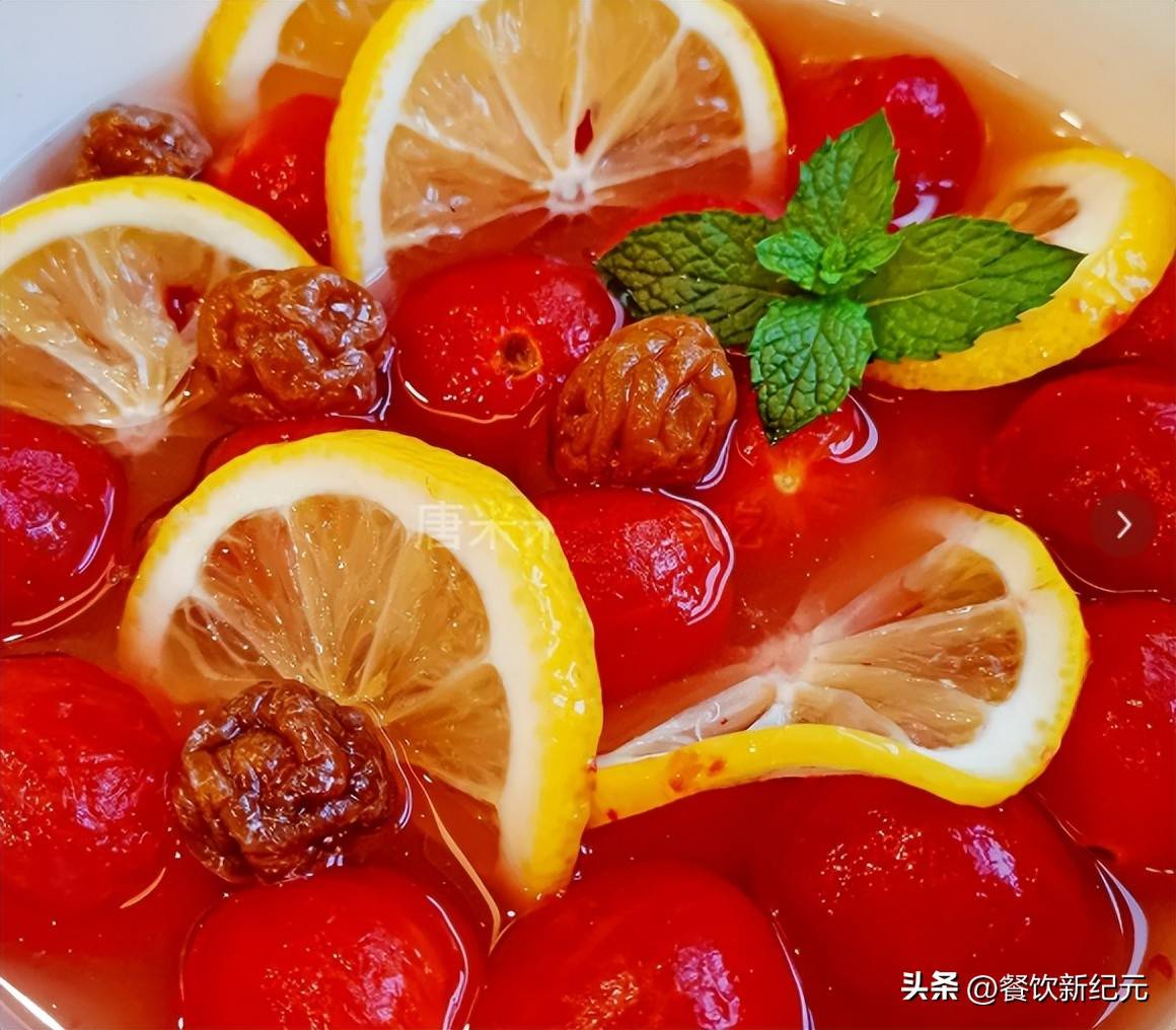 ArabellaAu41750's tweet photo. Just tried the new organic cherry tomatoes from local farms! Super juicy, sweet, and bursting with fresh flavor—way better than the usual store-bought ones. Perfect for salads or snacking https://t.co/w57ZWnfvZc